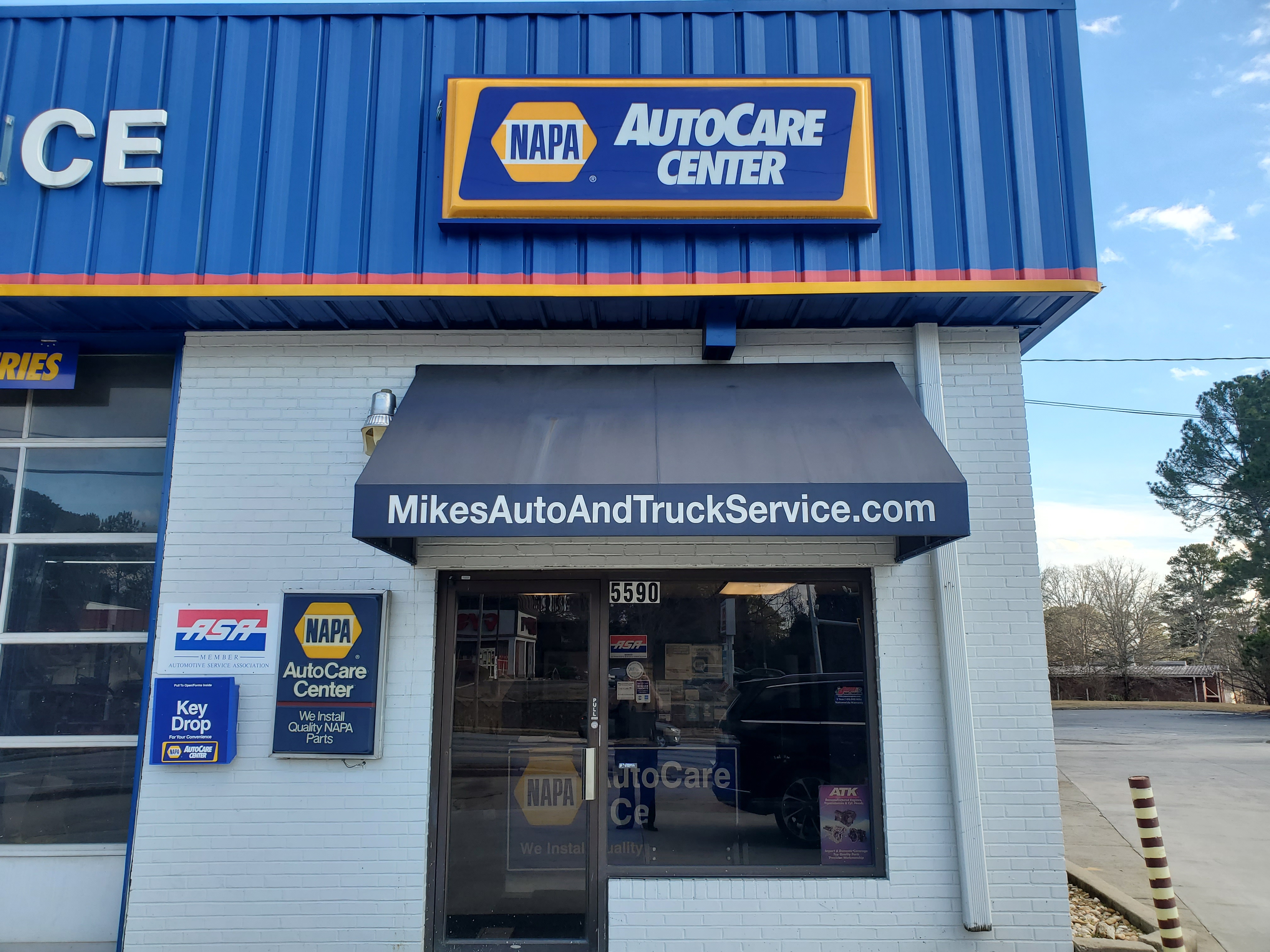 Our Building - Mike's Auto & Truck Service